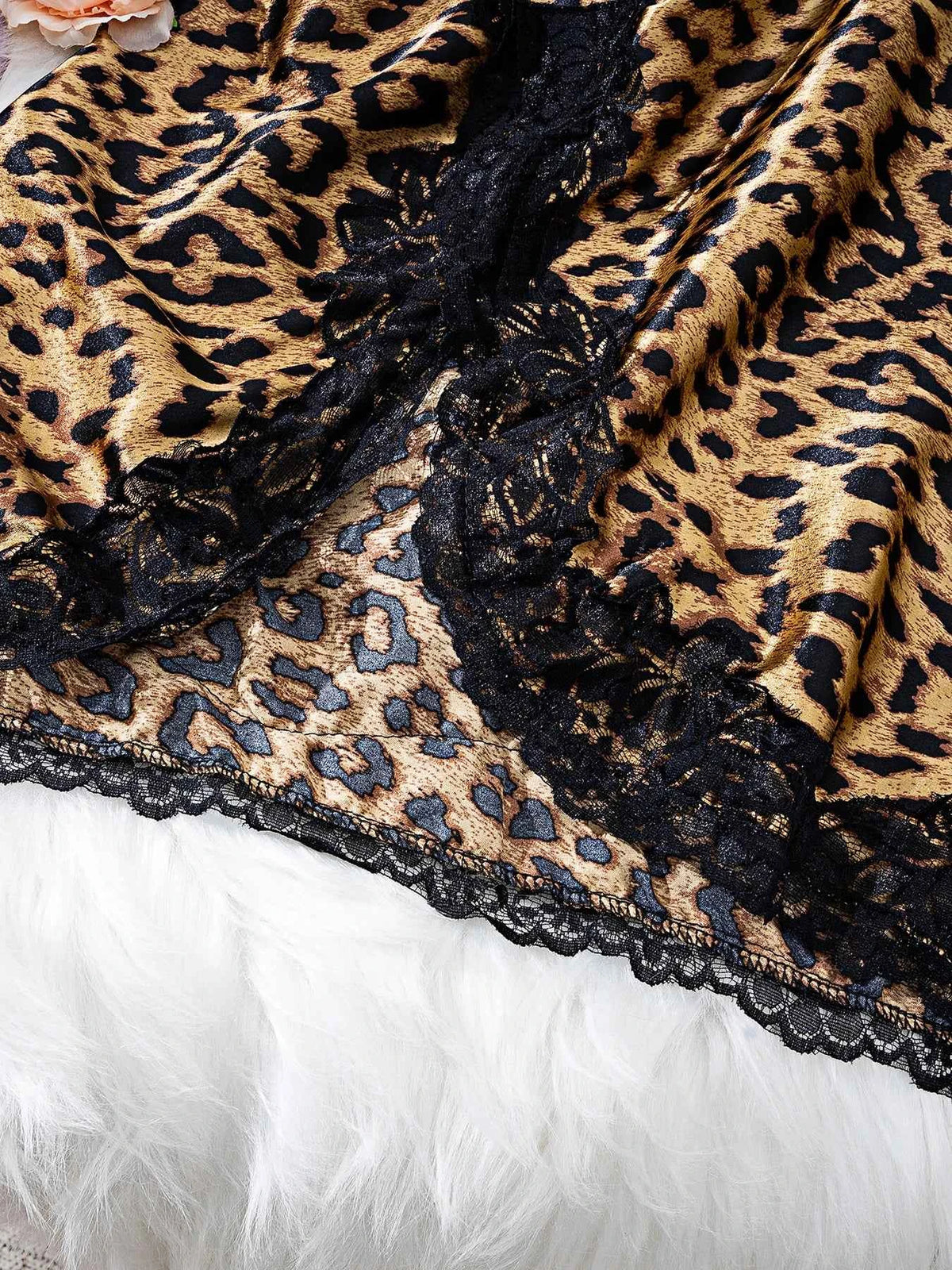 Leopard Print Sleeveless Lace Dressing Gown – Women's V-Neck Loungewear
